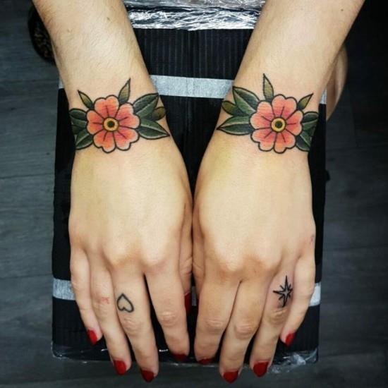 λουλούδι τατουάζ ιδέες καρπού τατουάζ δάχτυλο