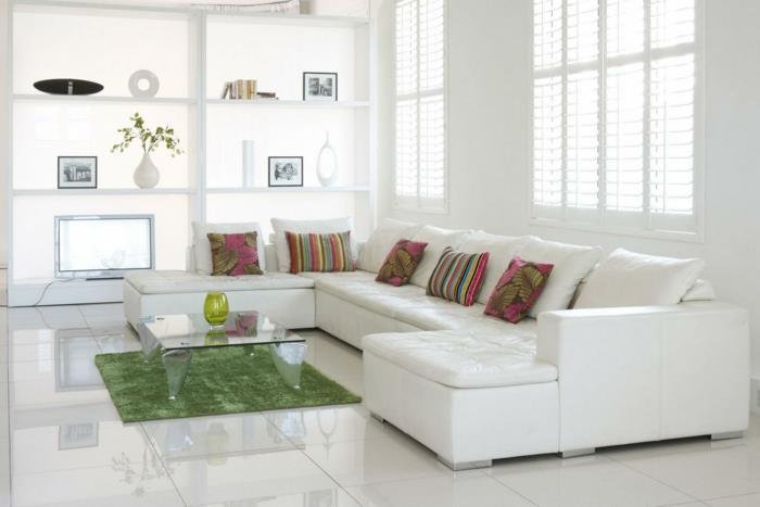 πλακάκια δαπέδου λευκός γωνιακός καναπές πράσινο χαλί σαλόνι