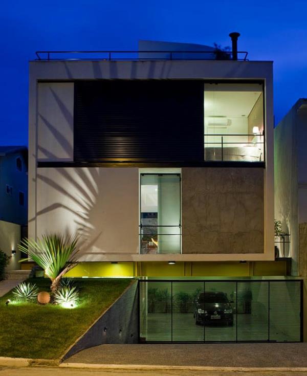 βραζιλιάνικο σχεδιαστή στέγη βεράντα σπίτι rrasse τη νύχτα