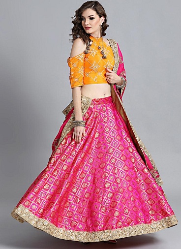 Pembe Brokar Lehenga