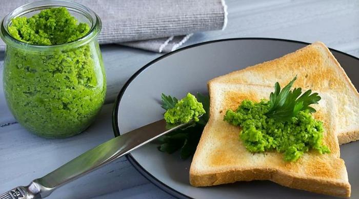 Φτιάξτε το δικό σας ψωμί απλώστε vegan φρέσκα βότανα