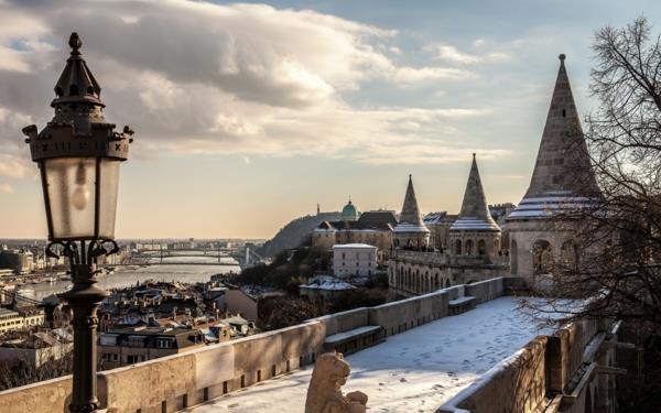 Βουδαπέστη αξιοθέατα όμορφη θέα στην πόλη