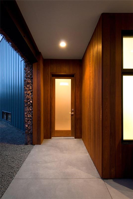πρωτότυπο κτίριο ξύλινο διάδρομο