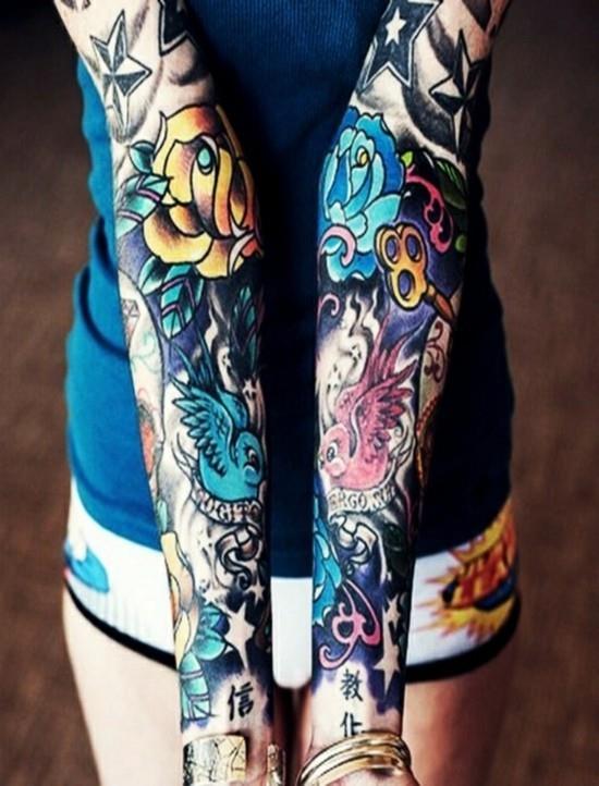 πολύχρωμες ασιατικές μοτίβες ιδέες τατουάζ μανίκι