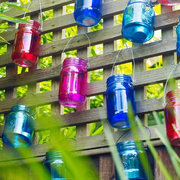 πολύχρωμα γυαλιά φανάρια διακόσμηση φράχτη κήπου