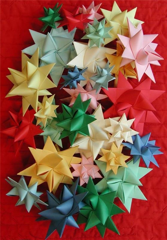πολύχρωμα χαρτιά αστέρια μπερδεμένα ετικέτες δώρων