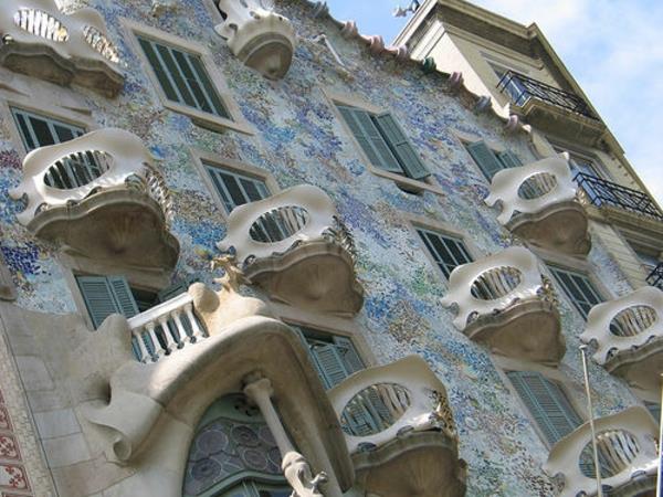 casa battlo μπαλκόνι κάνει το πρωτότυπο σχέδιο ελκυστικό