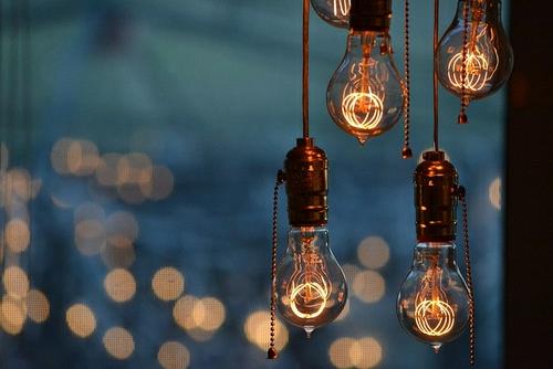 δροσερά λαμπάκια DIY κατασκευασμένα από λαμπτήρες κρεμαστό φως εστιακό σημείο
