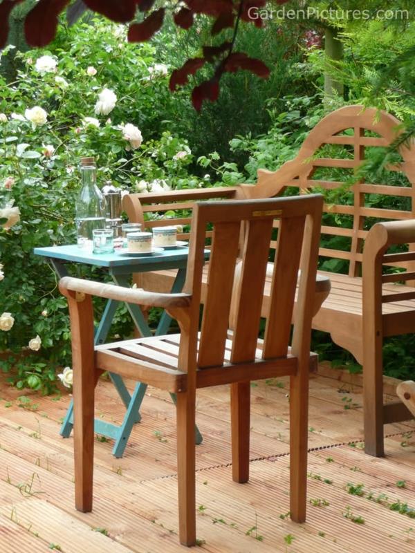 δροσερό τραπέζι κήπου μικρό από ξύλο μοντέρνο