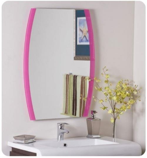δροσερός μεγάλος καθρέφτης τοίχου με ροζ νιπτήρα