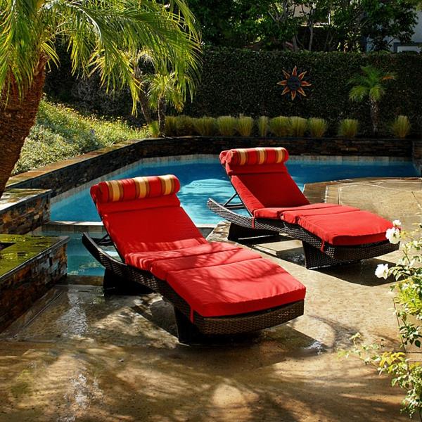ωραία ιδέα χαλαρώστε ξαπλώστρα και καναπέ στον κήπο κόκκινα χρώματα