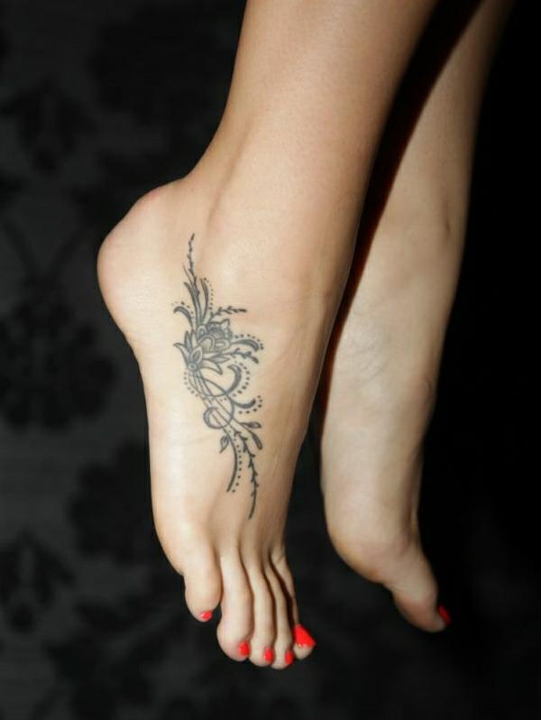 ιδέες για τατουάζ τατουάζ σε λουλούδια ποδιών