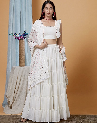 Baltos medvilnės Lehenga