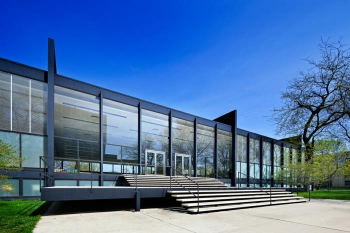 αρχιτέκτονας της αίθουσας του στέμματος Ludwig Mies van der Rohe