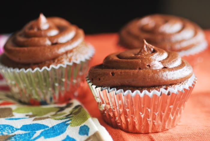 Bήσιμο cupcakes γερμανική γέμιση cupcakes