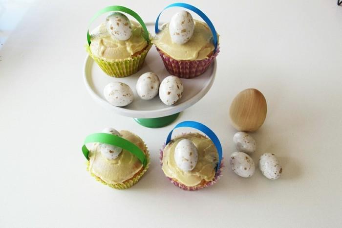 Bήστε τα δικά σας cupcakes για το Πάσχα με αυγά ορτυκιού