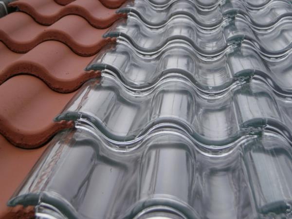 κεραμίδια οροφής διαφανές γυαλί ηλιακή ενέργεια