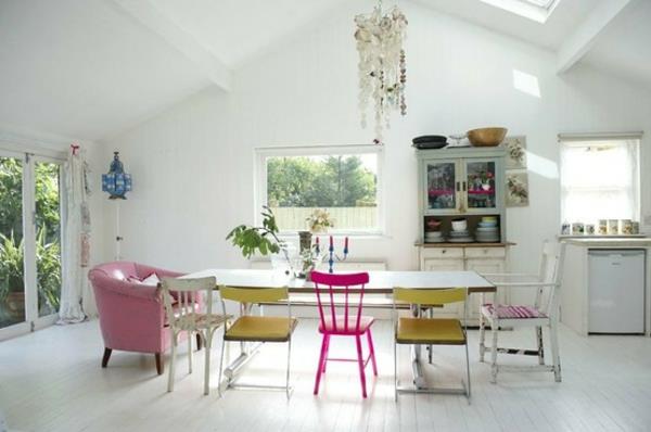 δωμάτιο σοφίτας λευκοί εσωτερικοί χώροι ιδέα ροζ παστέλ χρώμα φωτεινές προφορές