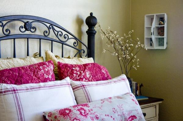Επανασχεδιάστε το ιδιωτικό κρεβάτι σεντόνια σε ροζ λευκό μοτίβο με λουλούδια