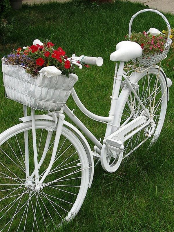 deco κήπος παλιό ποδήλατο λευκά vintage λουλούδια