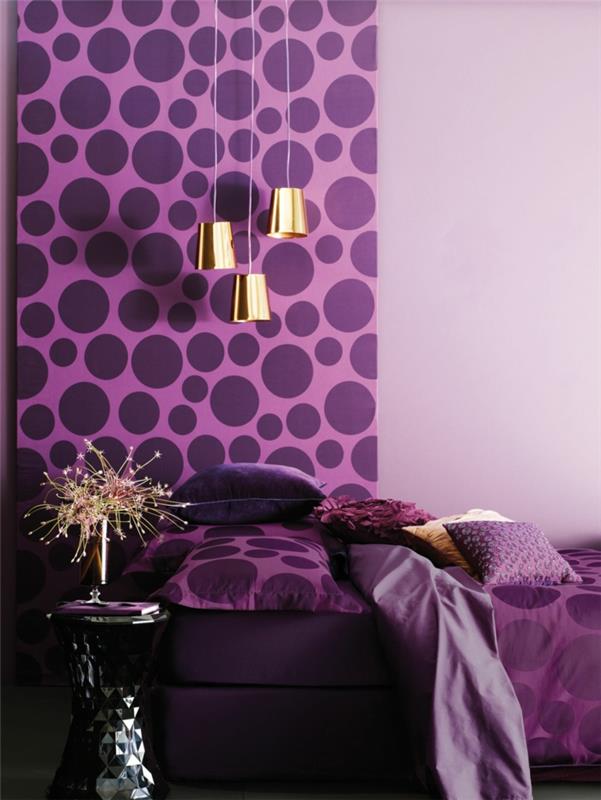 ιδέες διακόσμησης κρεβατοκάμαρα μοβ τόνους κουκκίδες