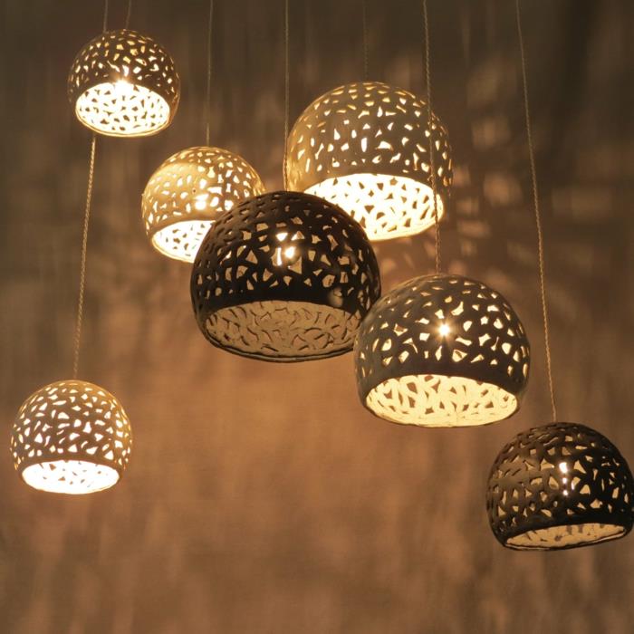 ιδέες ντεκό φωτισμός κομψά κρεμαστά φώτα μαροκινό στυλ σκαλιστό μέταλλο