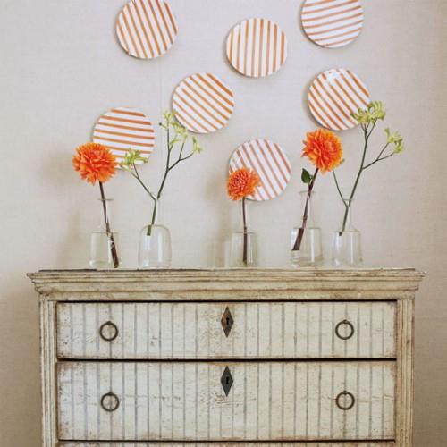 διακόσμηση-λουλούδια-πορτοκαλί-παλιά-ντουλάπι