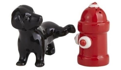 ιδέες διακόσμησης με σκυλιά αλατοπίπερα σε μαύρο και κόκκινο