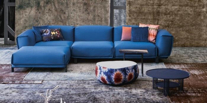 σχεδιασμός επίπλων καναπές μπλε πλαϊνά τραπεζάκια περσικό χαλί moroso