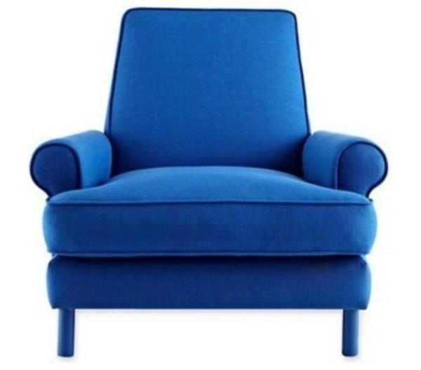 σχεδιαστικό άρθρο σε μοντέρνα άνετη πολυθρόνα μπλε κοβαλτίου
