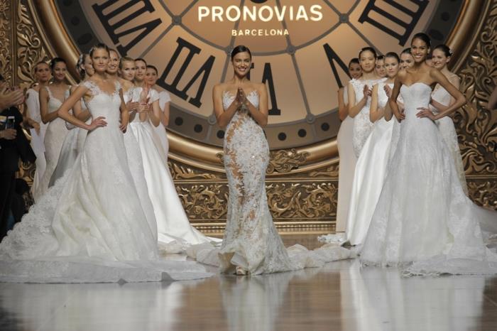 νυφικά σχεδιαστών νυφικό νυφικό pronovias επίδειξη μόδας 2016