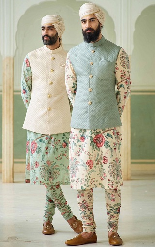 Sabyasachi'den Kurta Pijama Takımı