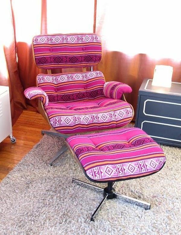 πολυθρόνα σχεδιαστών Eames Lounge Chair με χρωματιστό μοτίβο