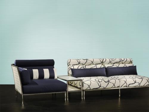καναπές σχεδιαστών μπλε λευκό μαξιλάρι ριγέ πάγκο χαμηλό πλευρικό τραπέζι