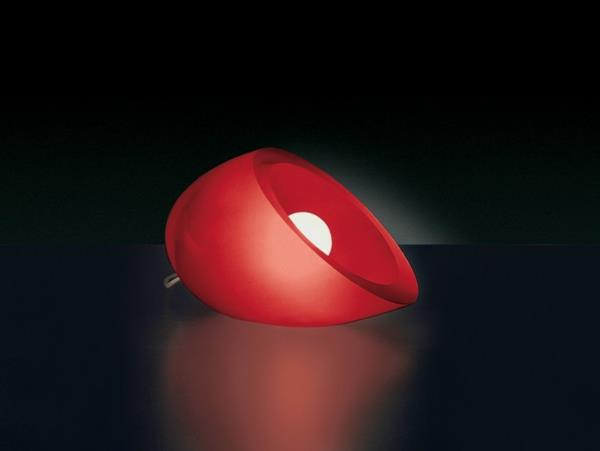 επιτραπέζιο φωτιστικό σχεδιαστής κατασκευασμένο από τεχνοπολυμερές nina penta red