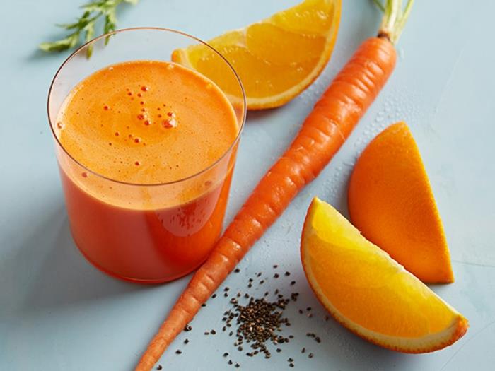 αποτοξίνωση-θεραπεία-φρέσκοι-στυμμένοι-χυμοί-πορτοκάλι-καρότο