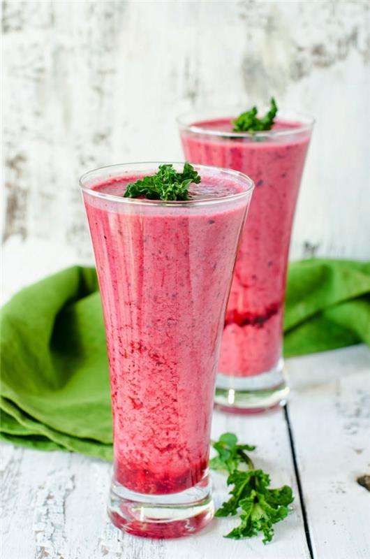 detox θεραπεία υγιεινό αδυνάτισμα πρωινό smoothies φράουλες σπανάκι αβοκάντο