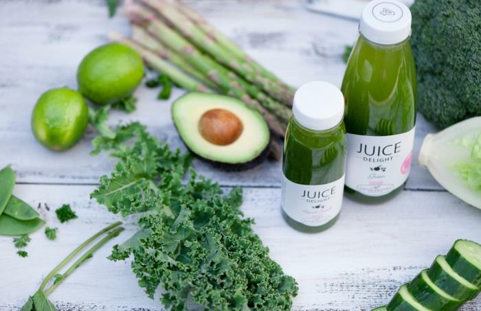 detox θεραπεία πράσινα smoothies λάιμ αβοκάντο