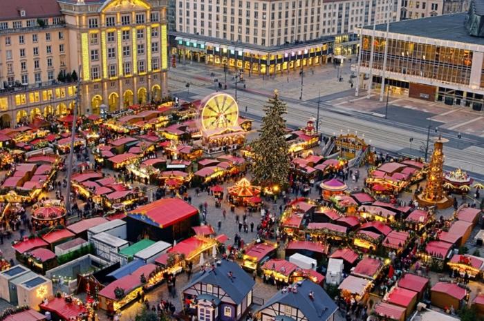 τις πιο όμορφες χριστουγεννιάτικες αγορές στο κέντρο της πλατείας της Δρέσδης