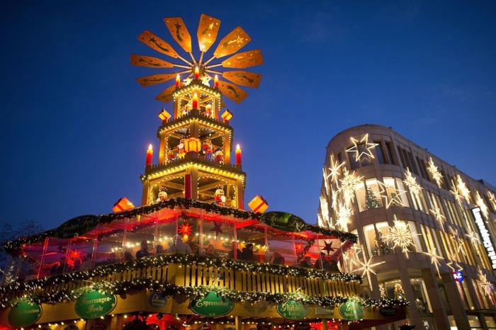 οι πιο όμορφες χριστουγεννιάτικες αγορές χάνουβερ χριστουγεννιάτικη πυραμίδα