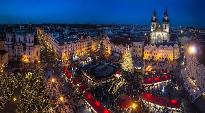 οι πιο όμορφες χριστουγεννιάτικες αγορές χριστουγεννιάτικα στολίδια Πράγα