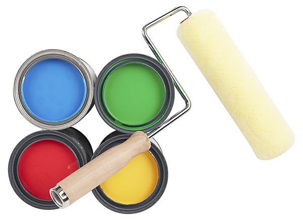 βάψτε τους τοίχους στο σπίτι βουρτσίζετε χρώματα γυαλιστερά