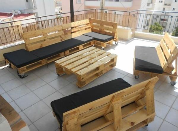 DIY έπιπλα κήπου από παλέτες, πάγκους, τραπέζια, καρέκλες