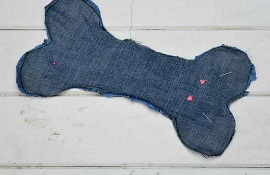 DIY παιχνίδια σκυλιών από τζιν φτιάξτε τον εαυτό σας