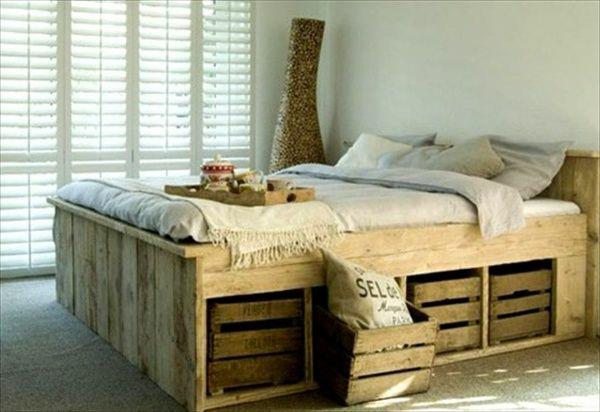 DIY ιδέες κρεβάτι από παλέτες με ιδέες διακόσμησης αποθήκης υπνοδωμάτιο
