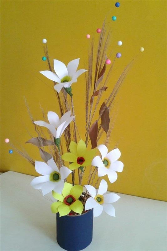 diy ιδέες διακόσμηση χάρτινα λουλούδια βάζο