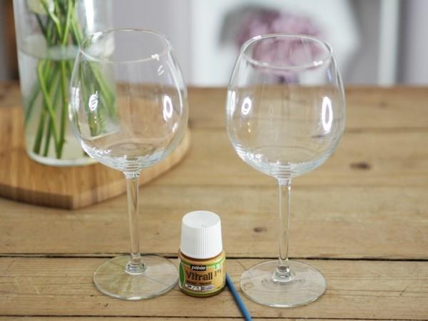 DIY ιδέες με ποτήρια κρασιού διακοσμούν με μπατονέτες