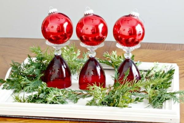 DIY ιδέες με ποτήρια κρασιού για τα Χριστούγεννα