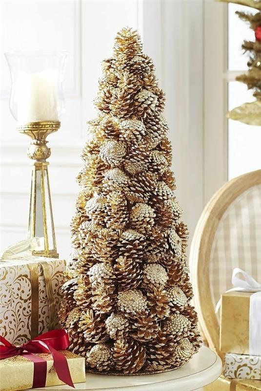 diy χριστουγεννιάτικο δέντρο πεύκα κώνους εορταστικές ιδέες διακόσμησης