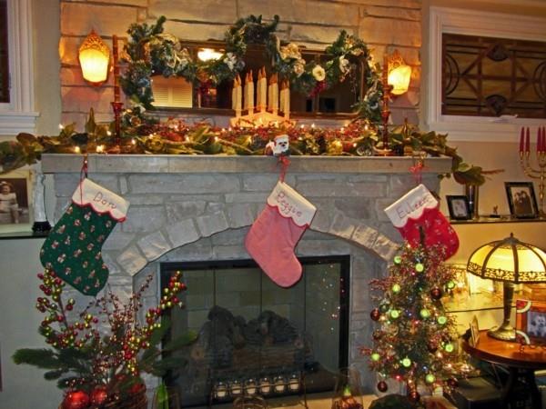 τρια χρώματα μπότες χριστουγεννιάτικη καμινάδα χριστουγεννιάτικη καπνοδόχος ντεκό
